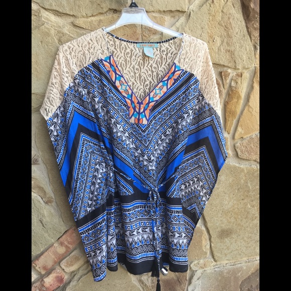 Flying tomato flowy top with tassel waist tie